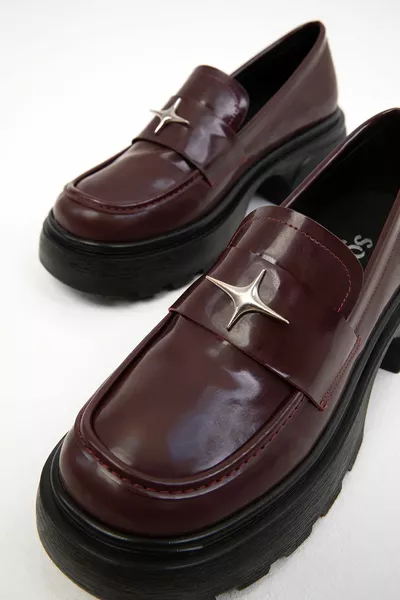 بورجوندي براءات الاختراع الجلود النسائية أحذية كاجوال 