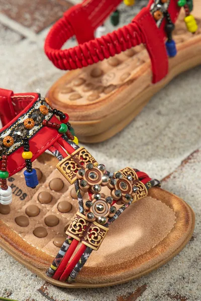 أليس التشريحية العظام أزياء حجر الاطفال الصنادل