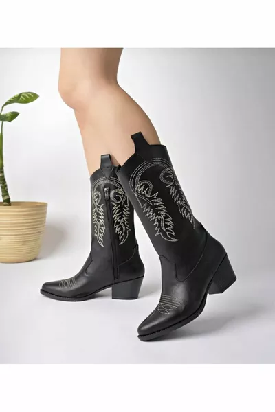 Darwin Bottes de cowboy noires brodées New Season pour femmes