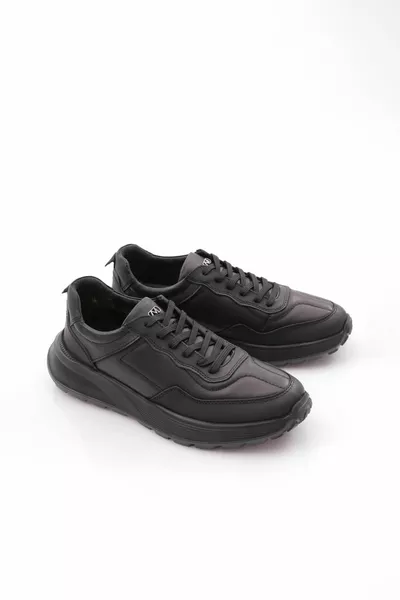  حذاء رياضي رجالي بأربطة