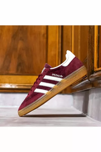كرة يد Spezial W حذاء كاجوال نسائي  احمر