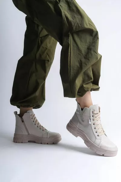 نسائي كريم Y نمط عارضة العظام أحذية أنيقة 