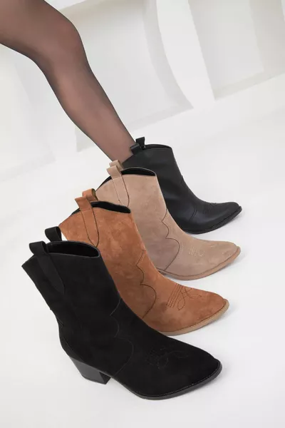 حذاء نسائي أسود 