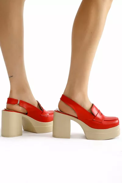 منصة كعب أحذية عارضة