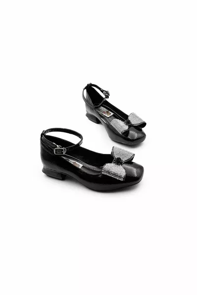 أحذية البنات عارضة شقق الباليه