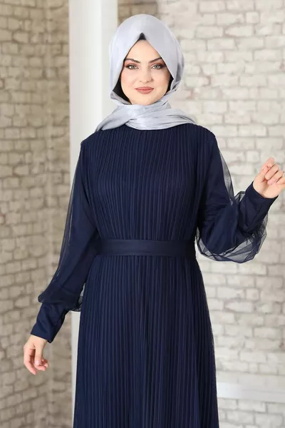 فستان بيجوم بطيات باللون الأزرق الداكن - التصميم - 