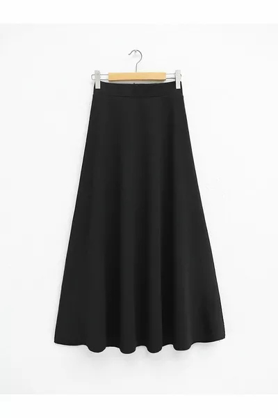 كيلوغرامات تنورة تنورة سوداء