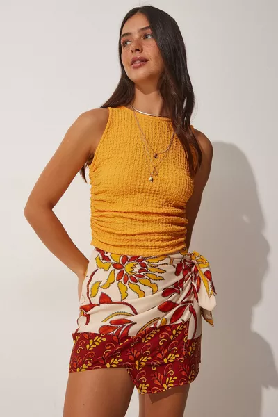 Дамска керемида с бежови шарки с дантелена мини вискозна пола 