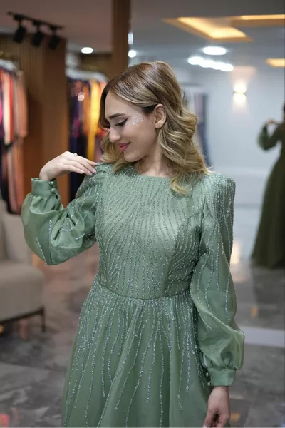  BALLOON SLEEVE FRONT FOLDED