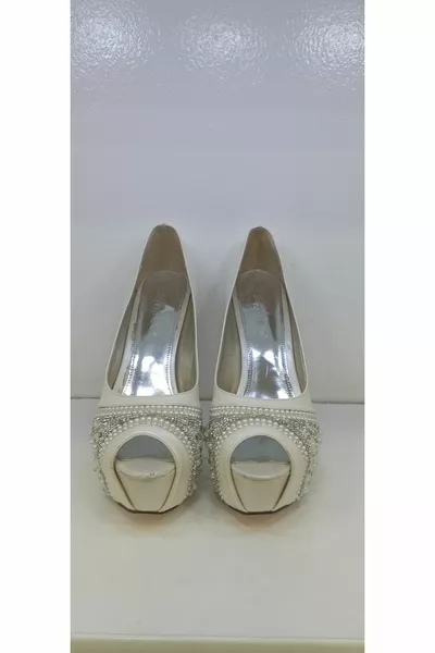 أحذية الزفاف