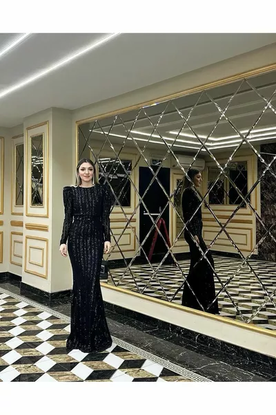 Design Blacksea Padded Belted Mermaid Evening Dress