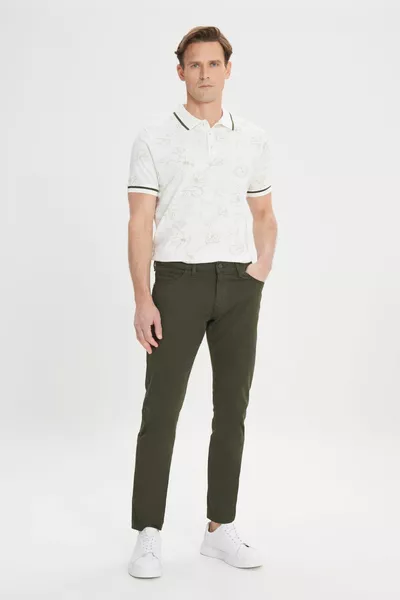 Khaki Slim Fit Slim Fit 5-Pocket-Chinohose aus Baumwoll-Canvas für Herren