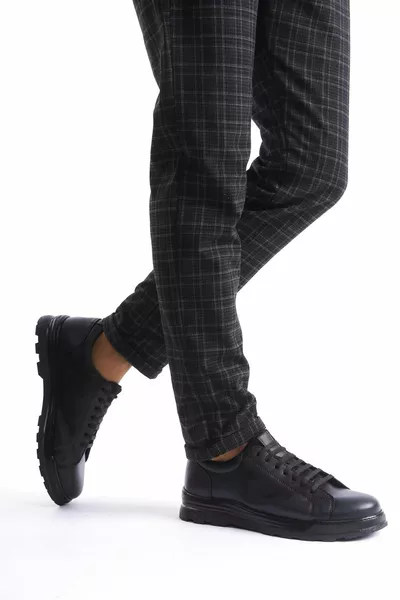 أحذية السلامة الجلدية الطبيعية للرجال لون واحد مريح أحذية العمل عارضة