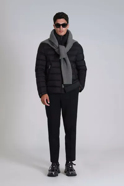 جاكيت رجالي من ريش الوز من Clow Kaz باللون الأسود