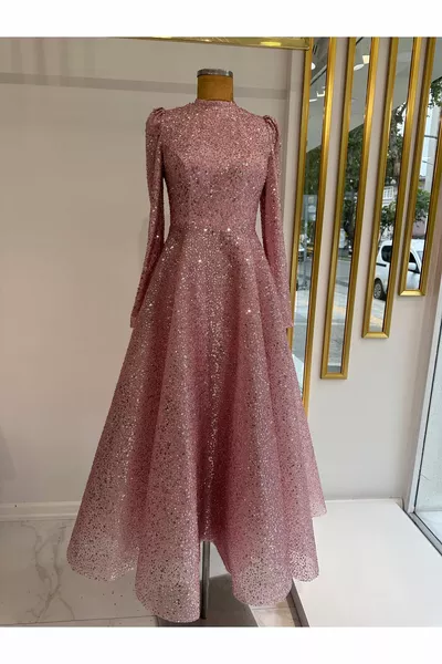 ВЕЧЕРНИЕ ПЛАТЬЯ С БЛЕСТКАМИ