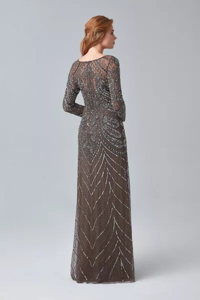 براون كم طويل مطرز فستان سهرة طويل