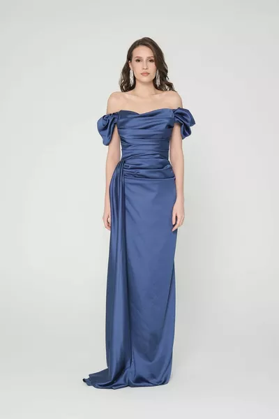 نيلي رايات شق مساء اللباس