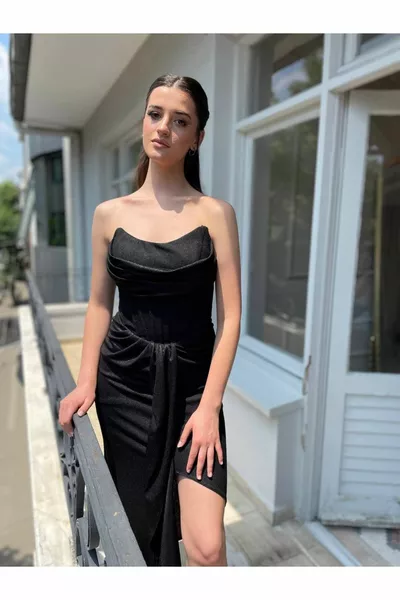 Abito da sera midi lunghezza senza spalline