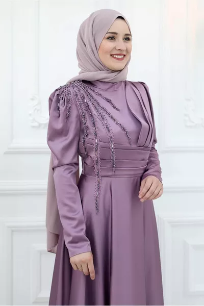 المرأة الأرجواني (الخزامى) الديكور مفصلة الساتان مساء اللباس T 