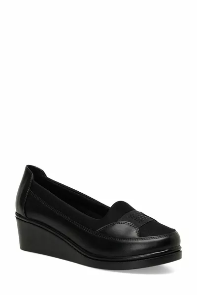 .PR Black Women's Padding Shoes