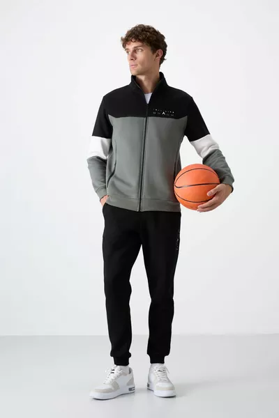 Çağla - Set tuta da uomo con colletto rialzato nero con stampa sfumata di colore con motivo standard dettagliato - 