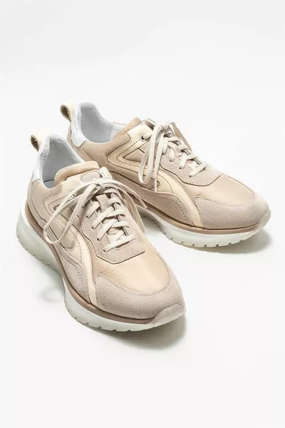 حذاء رياضي رجالي جلد بيج