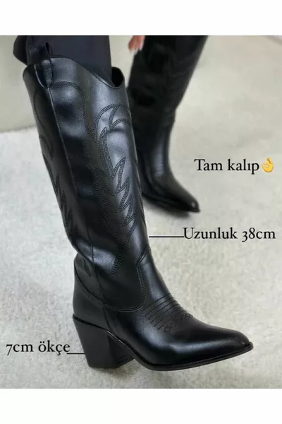 Stivali con tacco ricamati da cowboy western da donna neri.