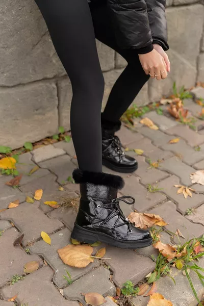Women's Black Patent Leather Linnest Boots