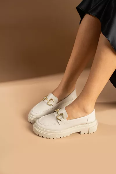 أحذية نسائية عارضة أحذية العظام الكلاسيكية المتسكع