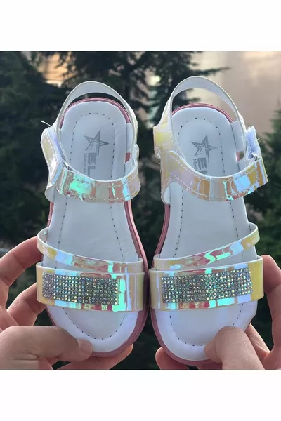 صنادل حجرية هولوغرام للفتيات