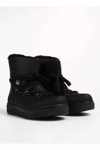 حذاء ثلجي نسائي أسود 