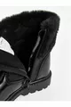 أحذية بنات مبطنة بالفراء الأسود