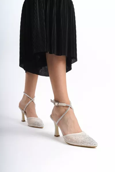 الجلد المرأة حجر الكاحل التعادل مساء الأحذية 