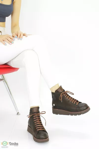 Женские натуральные кожаные ботинки на плоской подошве Легкие ортопедические спортивные ботинки