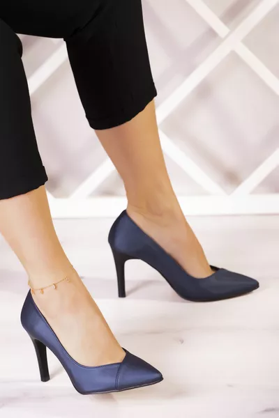 Victoria Robe de soirée en satin bleu marine Stiletto 9 cm.