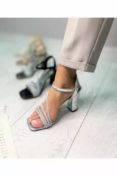 Дамски СВЕТЛО сива лачена кожа Лъскави СРЕБЪРНИ каменни Дебели токчета Отворени отпред Дебели токчета