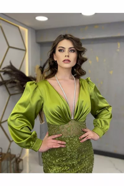 Boynu Taşlı Hazal Abiye Fıstık Yeşili