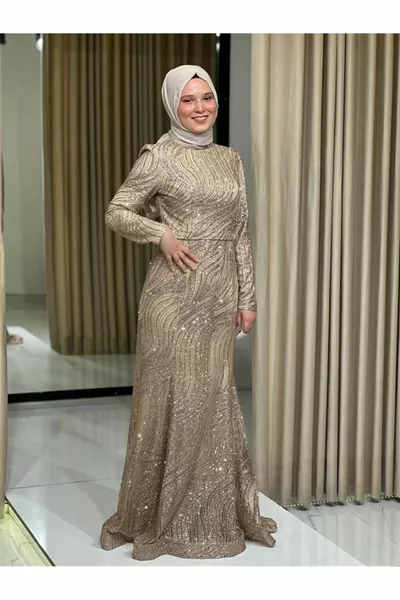 Abito da sera lungo stampato glitter con cintura in vita oro  