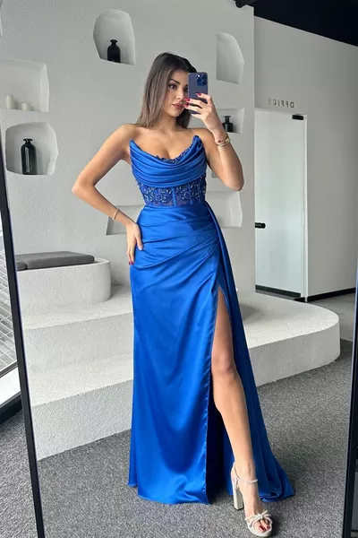 Détail bustier et transparent Aller Robe de soirée élégante en satin