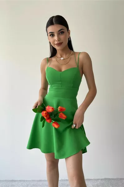Жените обратно ниско нарязани тънка каишка камбана нарязани v-образно деколте зелена вечерна рокля дипломирането рокля 