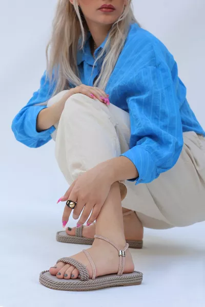 فورسي صنادل جلد طبيعي مفصلة 