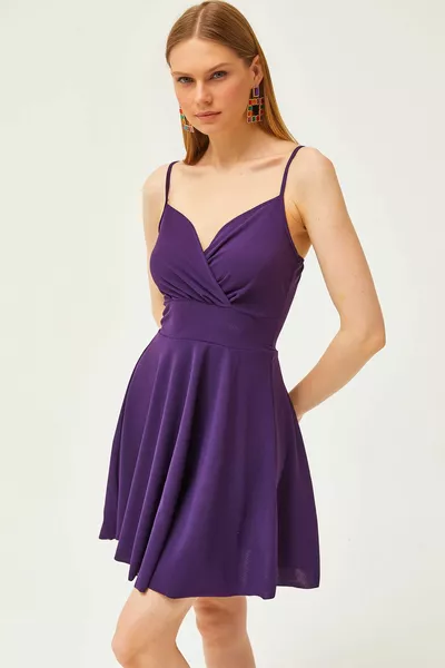 Женское фиолетовое двубортное платье-клеш 