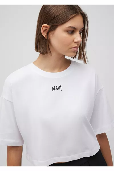 شعار مطبوع أبيض قصير تي شيرت المحاصيل / قصة قصيرة 