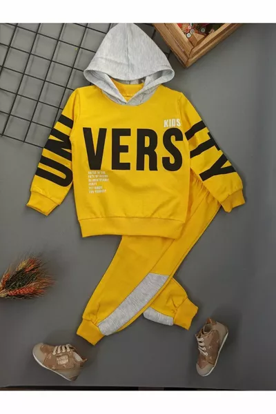 طقم أطفال ثنائي مكتوب باللون الأصفر للفئات العمرية 1-2-3-4-5 سنوات
