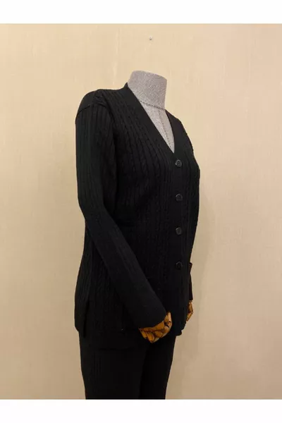 Knitted Winter Wool Mother Cardigan / Black