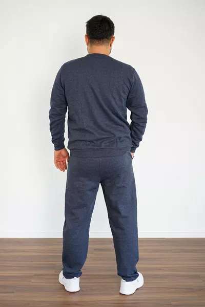 طقم رياضي رجالي إنديغو بتصميم مريح وتفاصيل تطريز