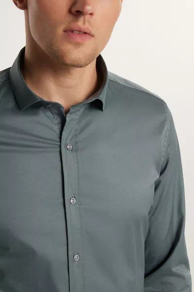 Мъжка зелена риза от памук сатен с ликра, с дълъг ръкав, тясна кройка