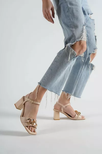 Sandali a catena da donna C