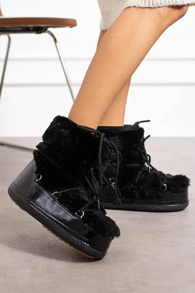 حذاء ثلجي قمر للسيدات من ميل باللون الأسود