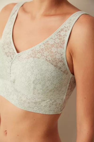 #لا_ملابس_داخلية صدرة أريا بدون أسلاك دود